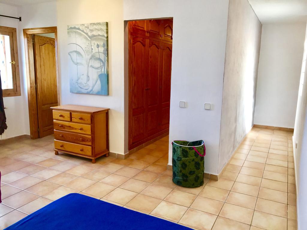 Nuestra Señora de Jesus Guesthouse Cap Martinet 35 מראה חיצוני תמונה